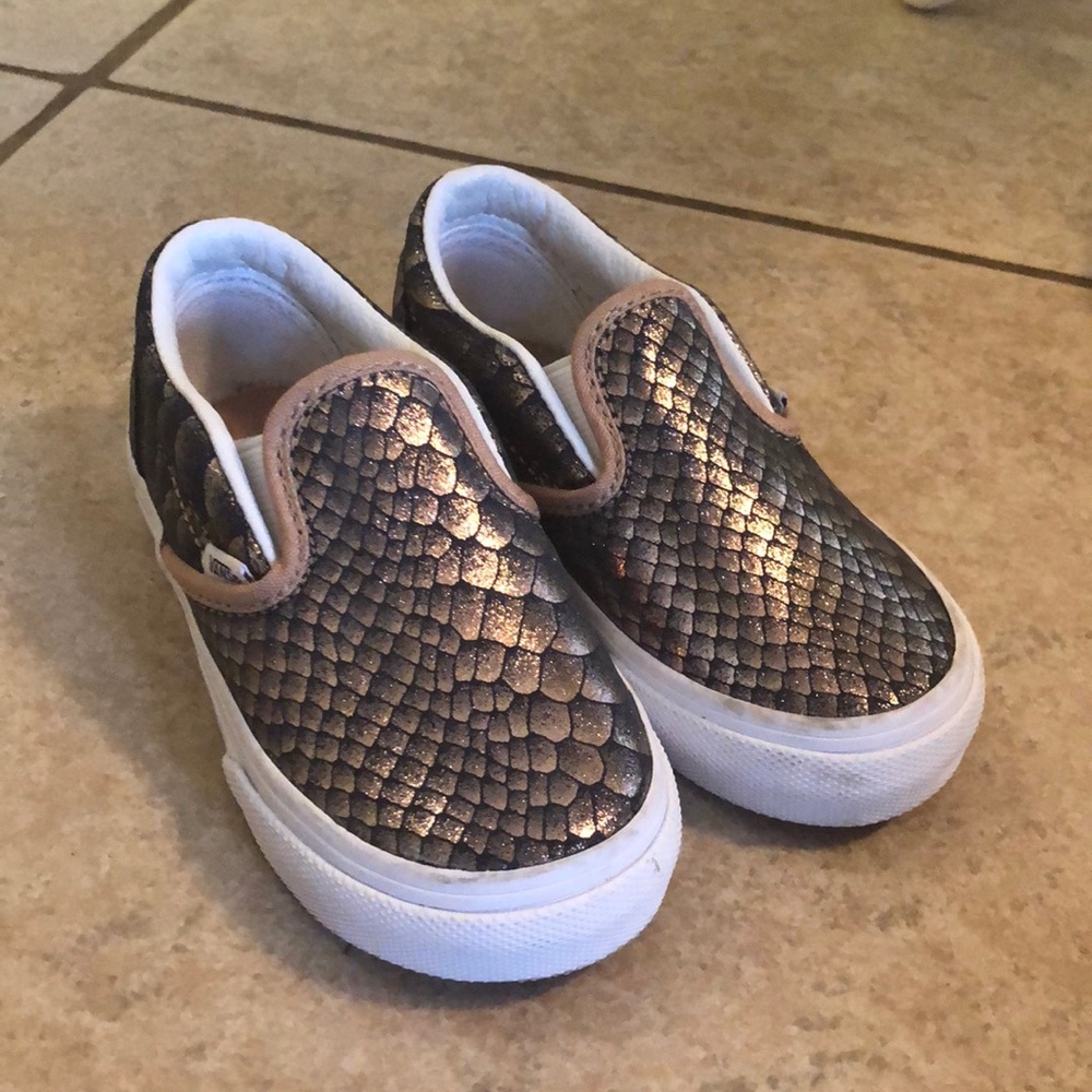 Vans little girls shoes